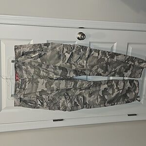 Jordan Craig Gray Camo Pants (38/34)